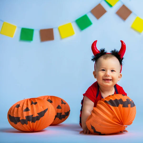 Portret szczęśliwy dziecka w stylu Halloween — Zdjęcie stockowe