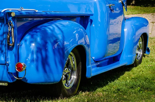 Blue antique pickup truck hot rod — Stock Photo, Image