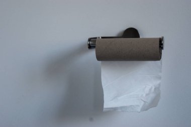 Tuvalet kağıdı bitti. Tuvalet kağıdı alımı, stoklama konsepti