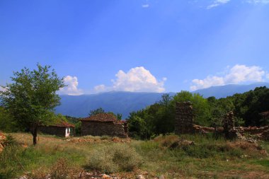 çürüyen içinde eski köy 