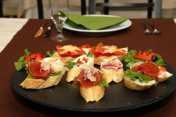 Salami de bruja de pan francés decorativo — Foto de Stock