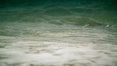 plajda 4k dalga deniz