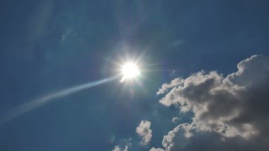 Gökyüzü bulutlar zaman atlamalı