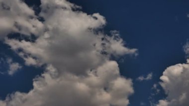gökyüzü bulutlar zaman atlamalı 4k