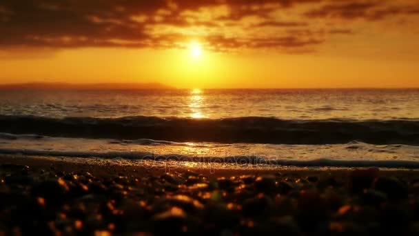 Sunrise hullám tenger lassú mozgás — Stock videók