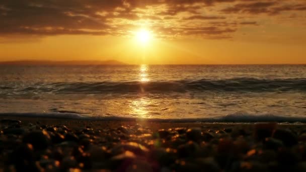 lever de soleil vague mer ralenti 