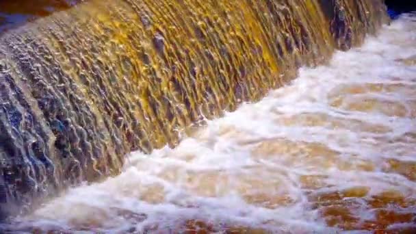 Flusswasser Kaskade Springbrunnen Zeitlupe — Stockvideo