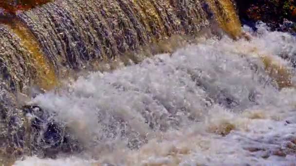 Fuente Cascada Agua Río Cámara Lenta — Vídeos de Stock