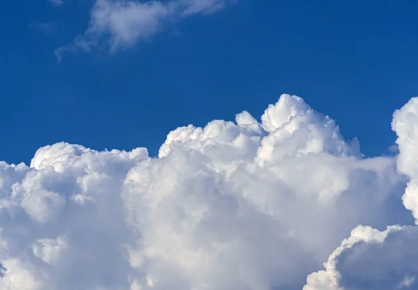 Awan besar di langit — Stok Foto