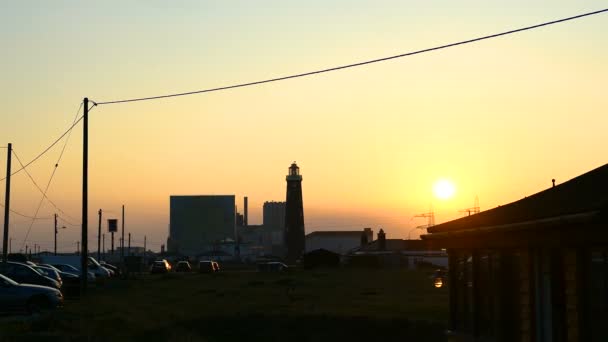 Posuvné Záběr Západ Slunce Nad Dungeness Vyřazeného Jaderné Energie Stanice — Stock video