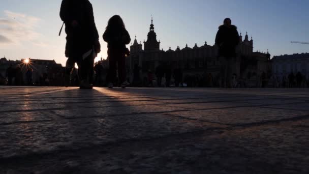 Polonya Nın Krakow Şehrinde Günbatımında Ortaçağ Ana Pazar Meydanı Ndaki — Stok video