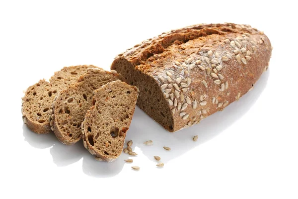 Un pain sans levain avec des graines de tournesol en gros plan sur un wh — Photo