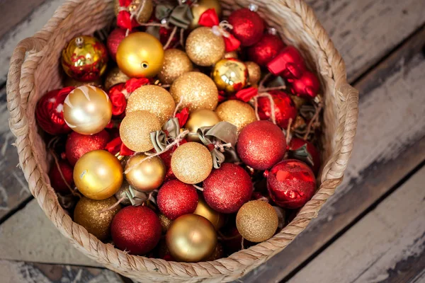 Christmas kırmızı ve altın renkli