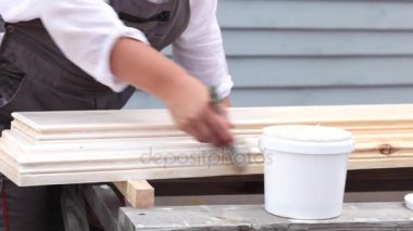 Sadece yeni bir renk bazı süsler paining tarafından daha iyi bakmak yazlık yapabilirsiniz!
