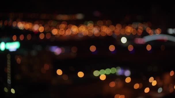 Vista Ciudad Por Noche Desde Techo Rascacielos Bokeh Timelapse Ciudad — Vídeo de stock
