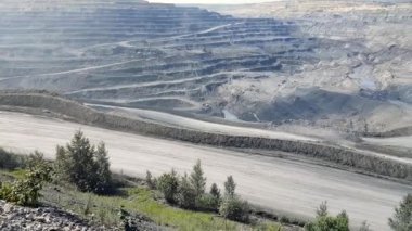 Kömür madeni Panoraması. Taş ocağını, kara, hava görünümü çukura kaydırma görünümünü