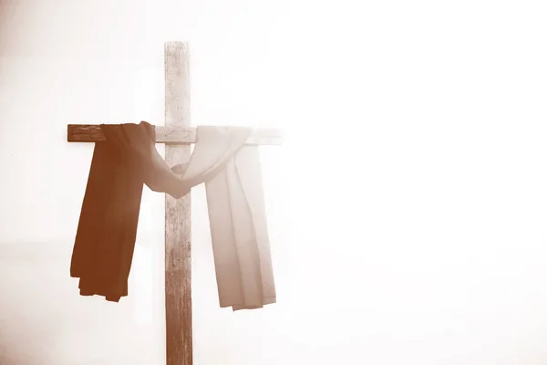 Soft Focus Cross Copy Space Good Friday Easter Concept — Stockfoto
