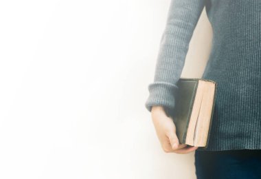 Kutsal İncil Hristiyanlık kavramı.