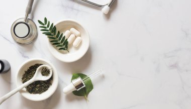 Laboratuvarda doğal bitkisel ilaçlar. Marijuana.zerde.besin, sağlıklı ve sağlıklı.