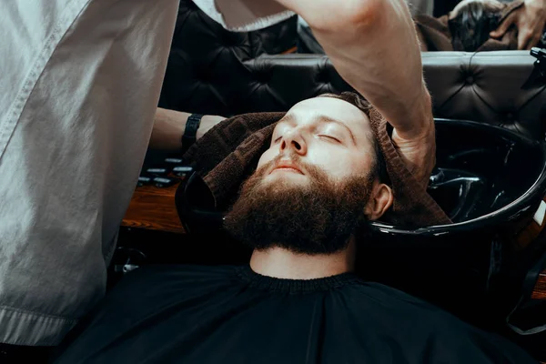 Barbershop Theme Verbindung Setzen Barber Der Den Kopf Des Kunden — Stockfoto