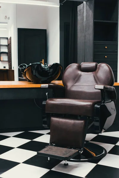 Cadeira Barbeiro Vintage Elegante Loja Barbeiro Tema Barbearia — Fotografia de Stock