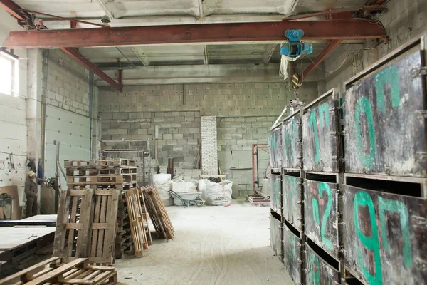 Foam concrete blocks production. Lightweight construction brick. Lightweight foamed gypsum block.** — Stockfoto