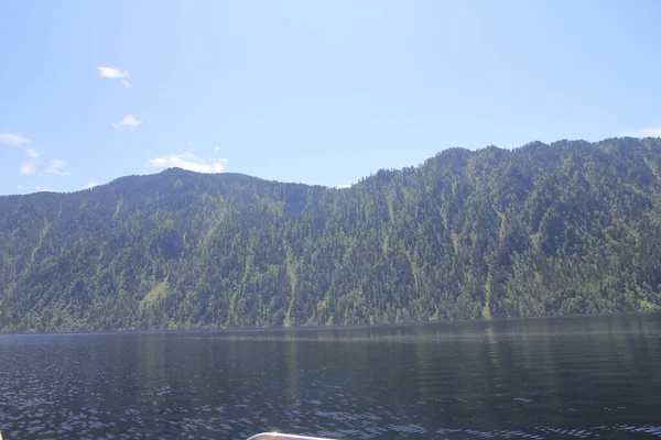 Teletskoe Gölü, Altay, Rusya