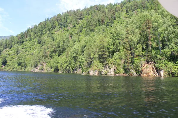 Teletskoe Gölü, Altay, Rusya