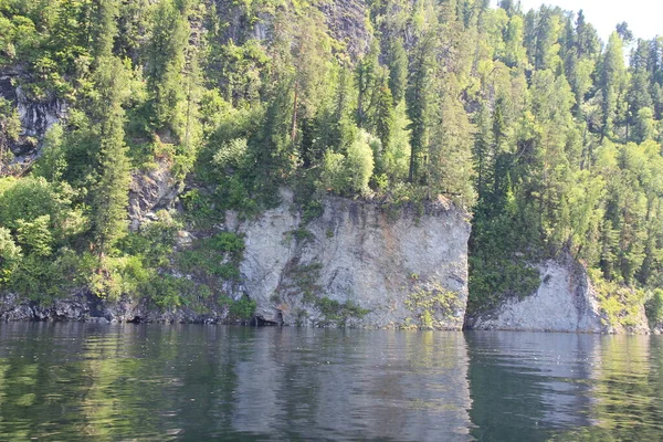 Teletskoe Gölü, Altay, Rusya