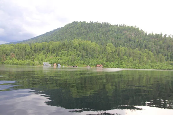 Teletskoe Gölü, Altay, Rusya