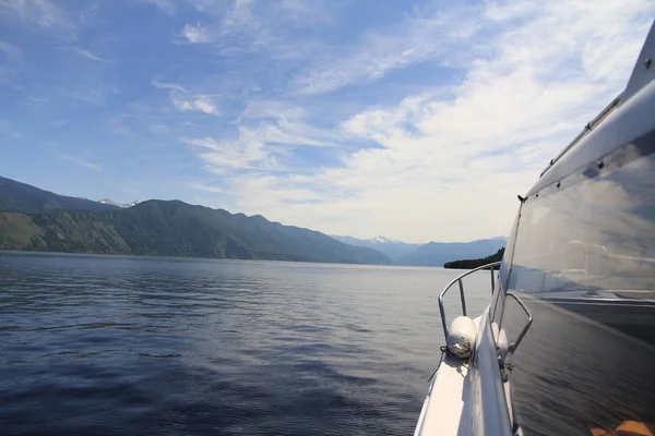 Teletskoe Gölü, Altay, Rusya