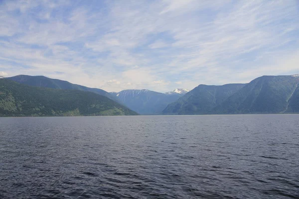 Teletskoe Gölü, Altay, Rusya