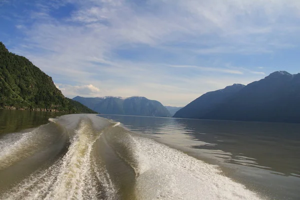 Teletsoe Gölü, Altay, Rusya