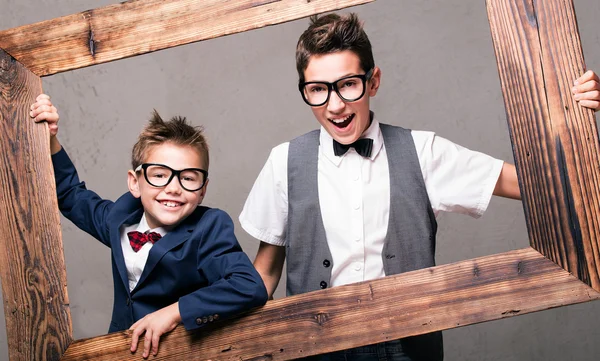 Portrait of two young elegant brothers. — Stockfoto