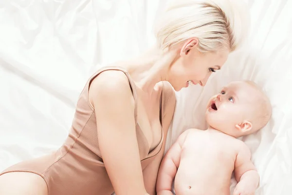 Mother with her 6 months son. — Stock Photo, Image