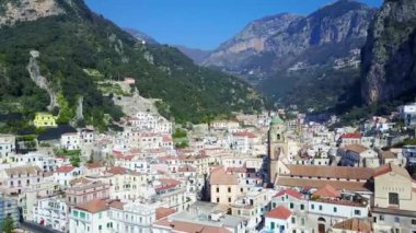 Hava dron Amalfi coast şehir İtalya vurdu-.