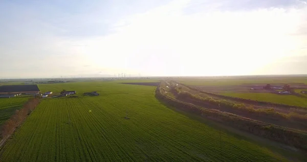 Красивий захід сонця ландшафт сільськогосподарських полів — стокове фото