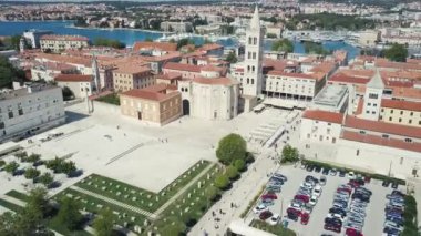 Zadar kıyılarında hava dron görünümü.