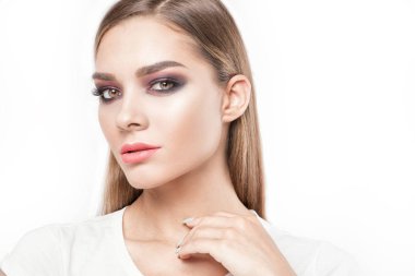 Genç kız makyaj ile Güzellik Portresi.