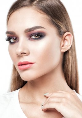 Genç kız makyaj ile Güzellik Portresi.