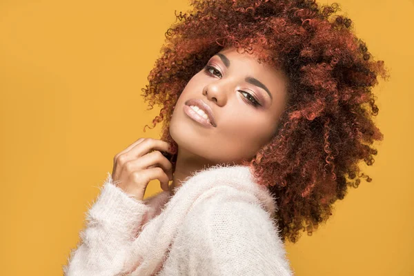 Portrait of beautiful girl with afro hairstyle. — Stock Photo, Image