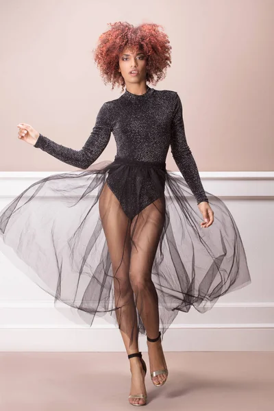 Elegante bailarina afroamericana . —  Fotos de Stock