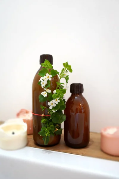 Glass Bottles Soap Liquid Bathroom Natural Cosmetics Spa Wellness — Stock Photo, Image