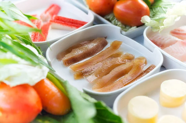 Crisp Squid, ensemble de suki alimentaire est la nourriture japonaise dans les restaurants, t — Photo