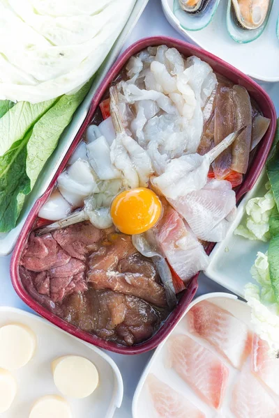 Suki 集是在酒楼 泰式风格的日本食品 — 图库照片
