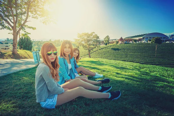 Three Asia Girl Spending Free Time Sit Green Grass Tea — Stock Photo, Image