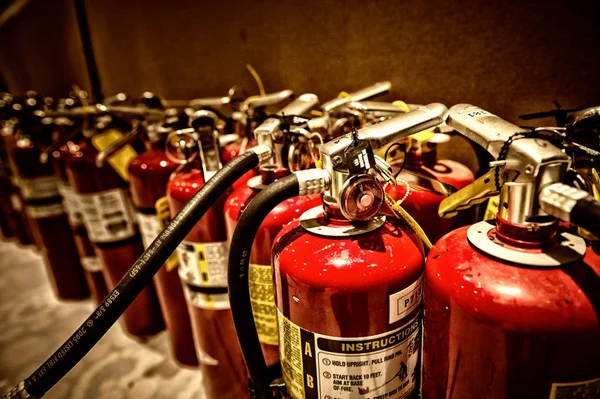 Extintores Incêndio Disponíveis Emergências Incêndio Chão — Fotografia de Stock