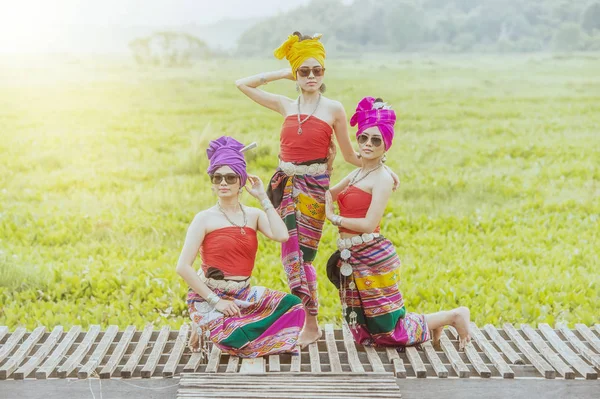 Thai Woman Costume Tradizionale Stile Cultura Thai All Aperto Tailandia — Foto Stock