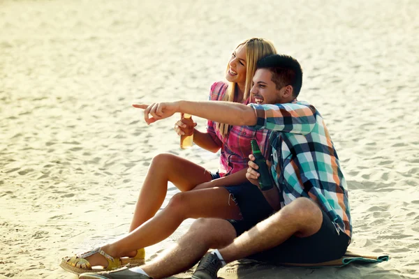 Plezier hebben op het strand — Stockfoto