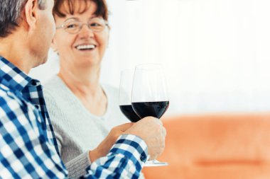 Genç aile eğlenceli sahip